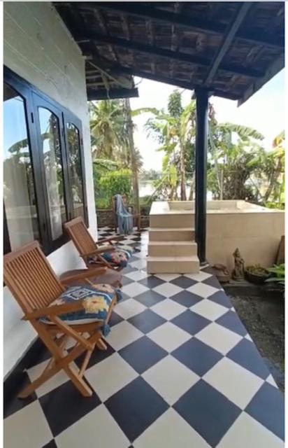 Sunsets And Palm Trees Bed & Breakfast Alappuzha Exterior foto