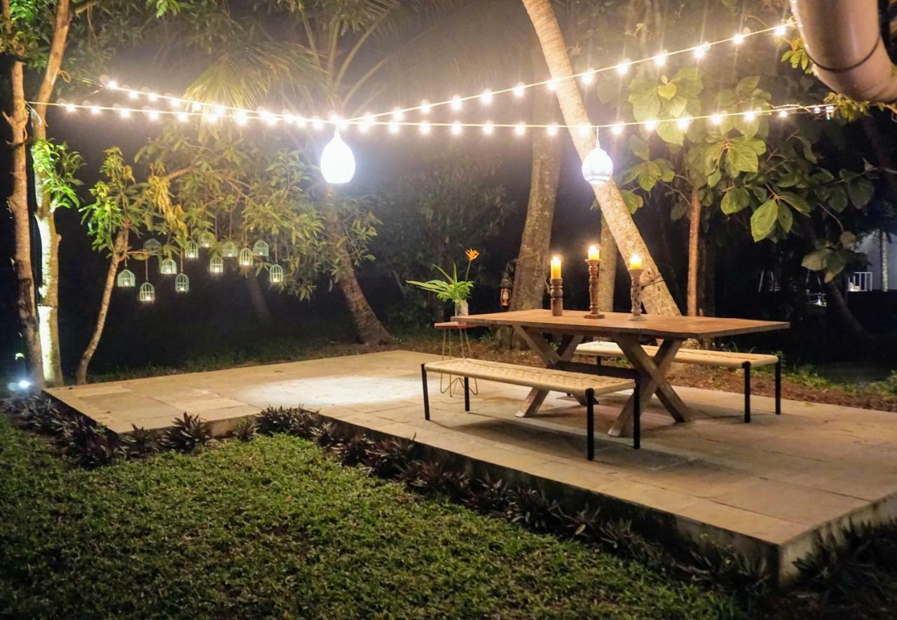 Sunsets And Palm Trees Bed & Breakfast Alappuzha Exterior foto