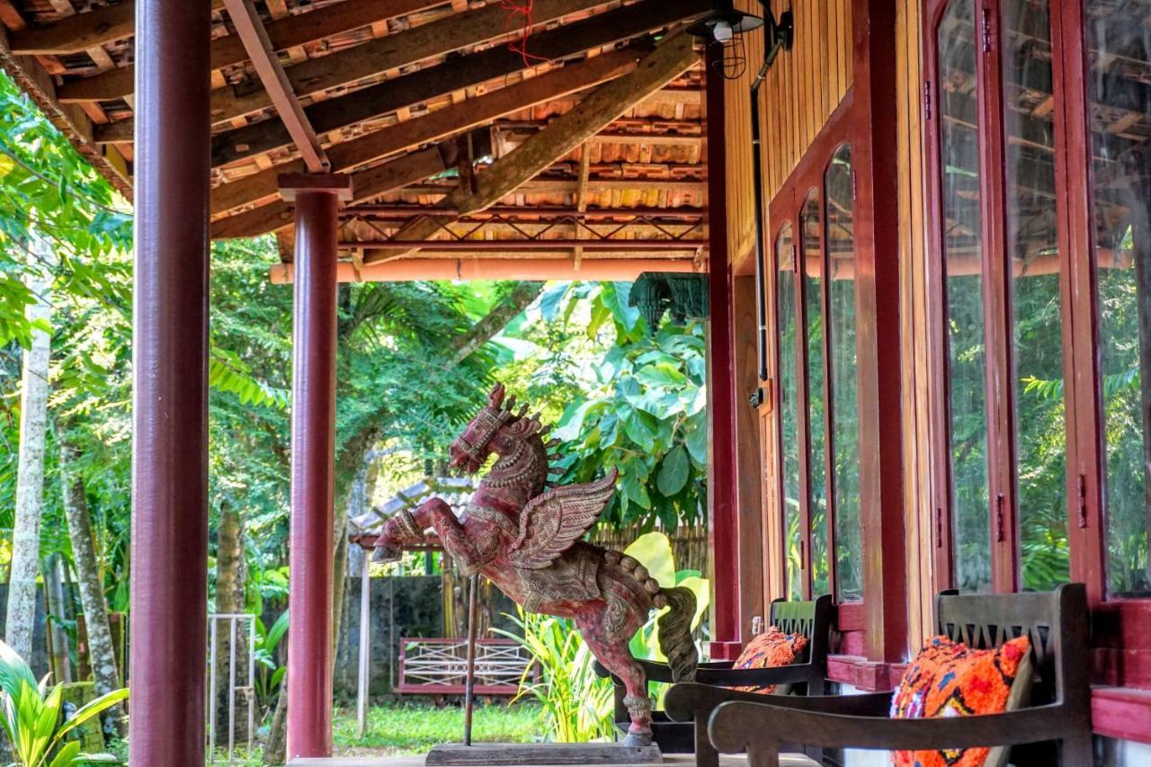 Sunsets And Palm Trees Bed & Breakfast Alappuzha Exterior foto