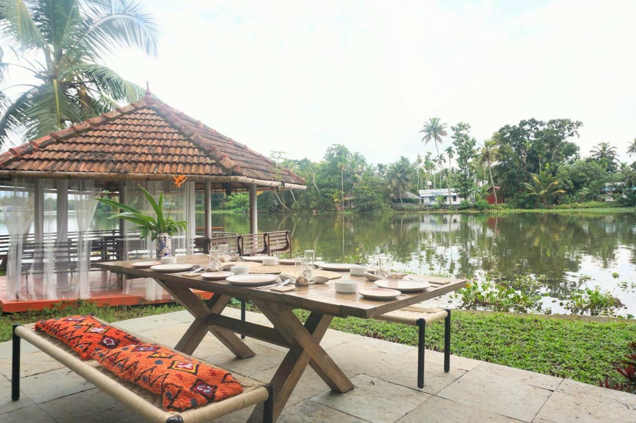 Sunsets And Palm Trees Bed & Breakfast Alappuzha Exterior foto
