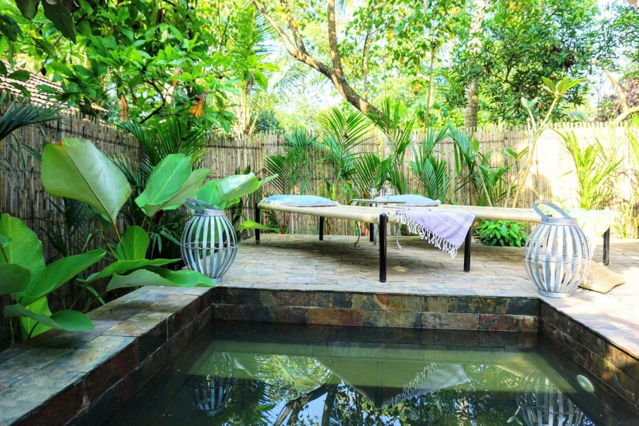 Sunsets And Palm Trees Bed & Breakfast Alappuzha Exterior foto